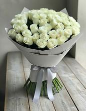 Букет 35 Белых роз в Ессентукской
