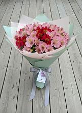 Букет цветов из:  Альстромерии #REPLACE_PRED# Ессентукской