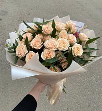 Букет Кремовые розы Латте в Ессентукской