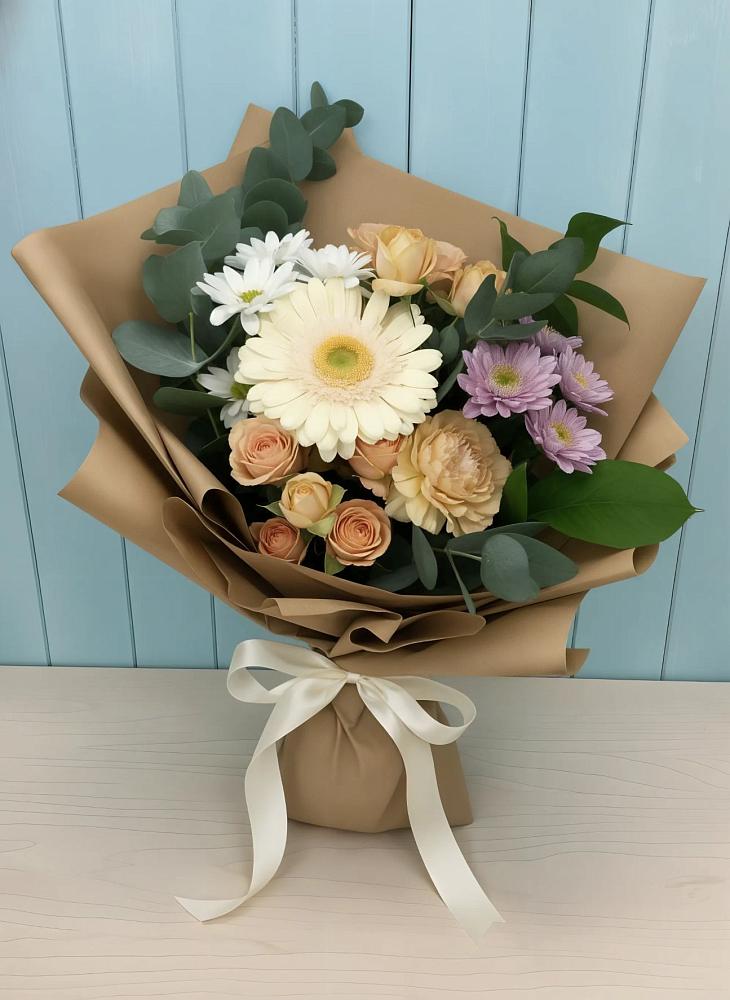 Букет цветов из: Герберы и Хризантемы в Ессентукской