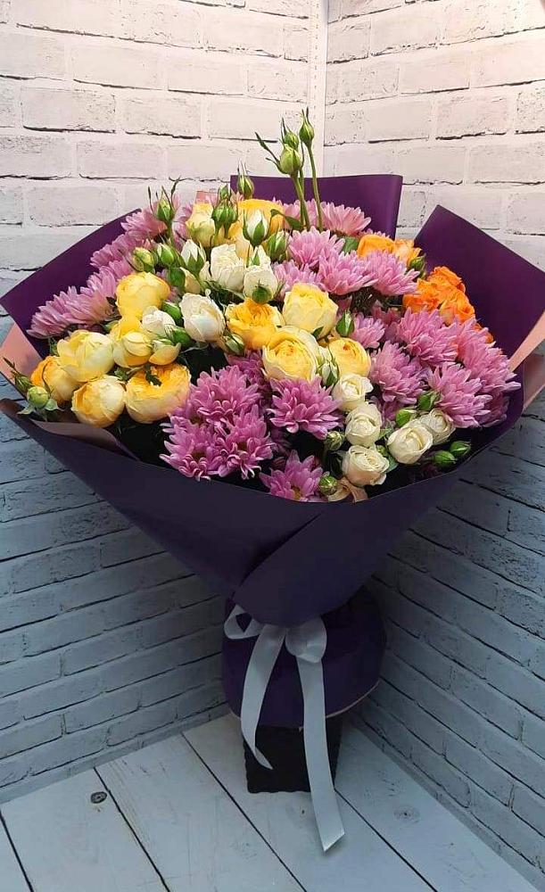 Букет цветов из: Хризантемы и Розы в Ессентукской