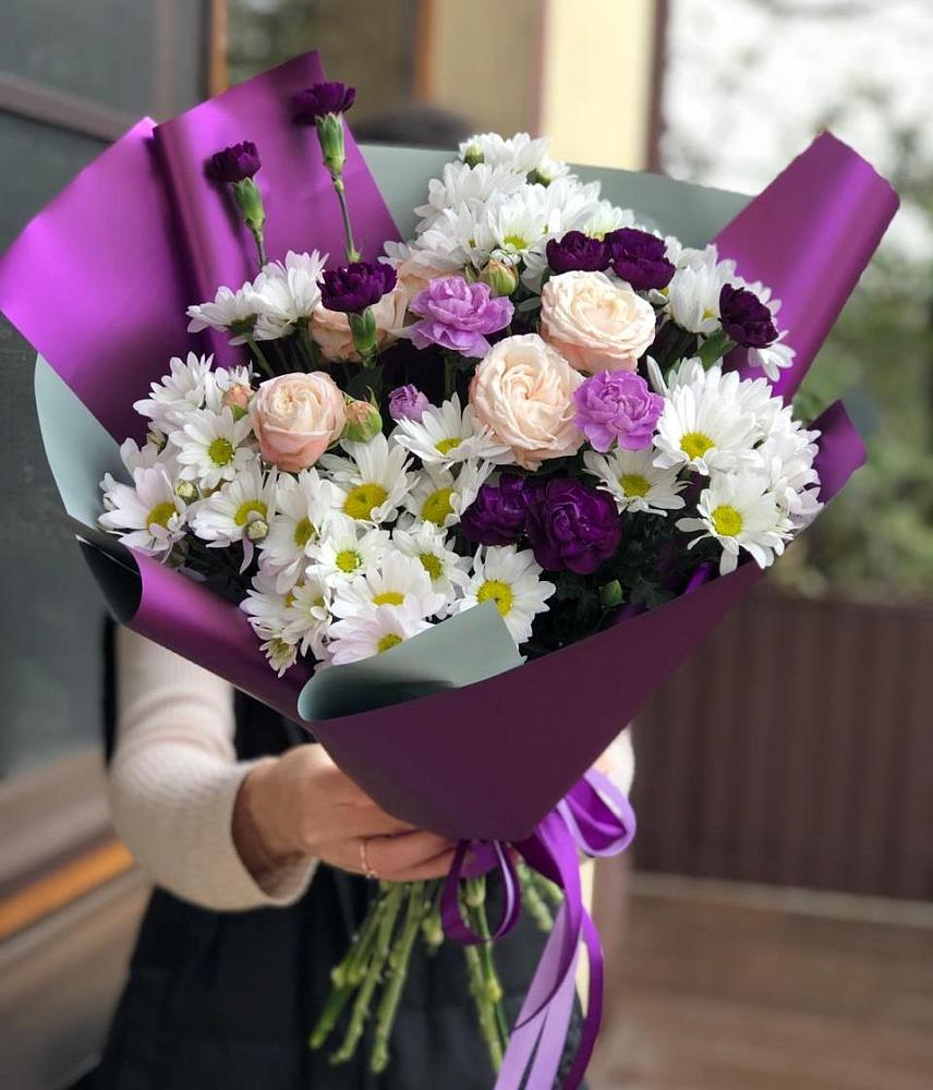 Букет цветов из: Хризантемы, Гвоздики и Розы в Ессентукской