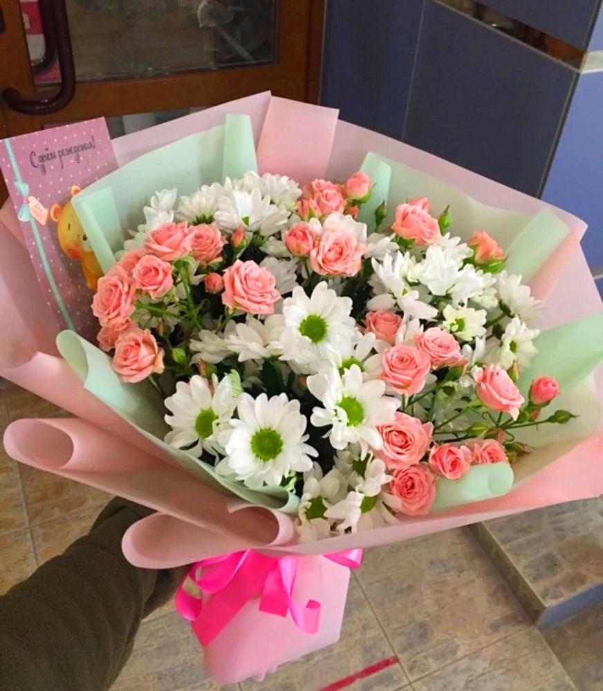 Букет цветов из: Розы и Хризантемы в Ессентукской