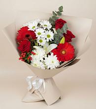 Букет цветов из:  Розы, Хризантемы, Герберы и Лилии в Ессентукской