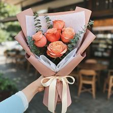Букет цветов из:  Розы в Ессентукской