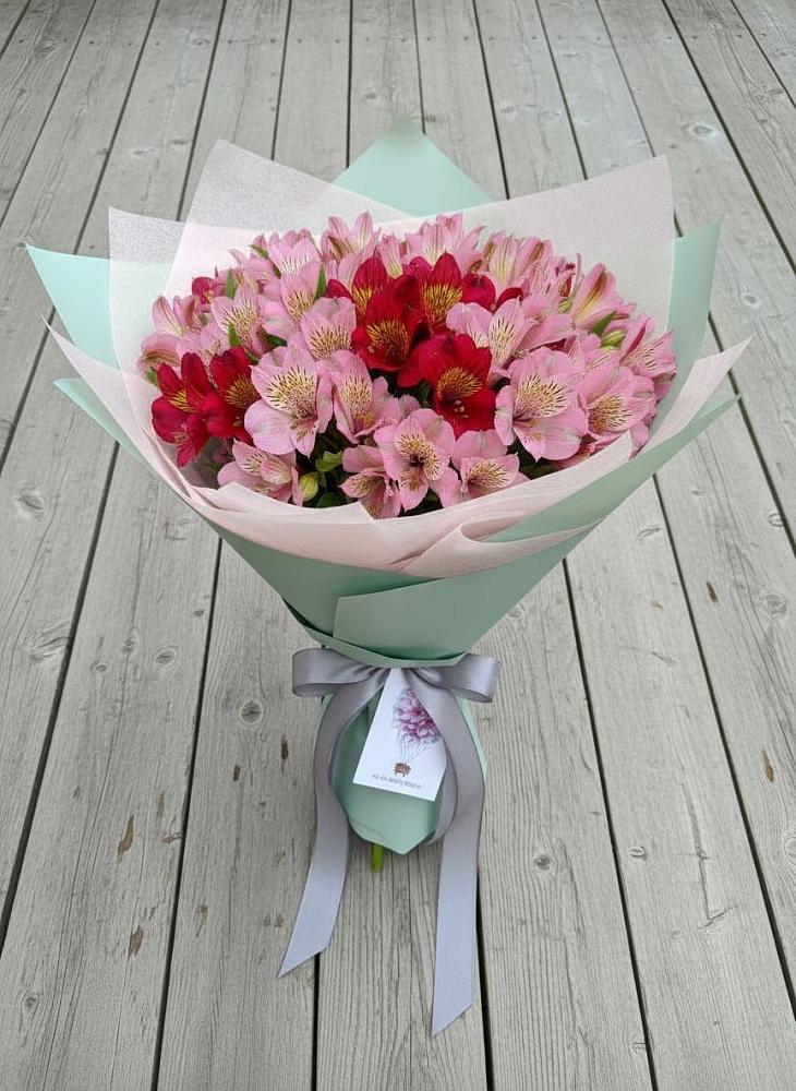 Букет цветов из: Альстромерии в Ессентукской