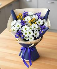 Букет цветов из:  Розы, Ирисы и Хризантемы в Ессентукской