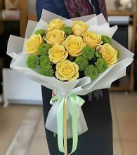 Букет цветов из:  Хризантемы и Розы в Ессентукской