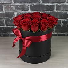 Цветочная композиция из Розы в шляпной коробке в Ессентукской