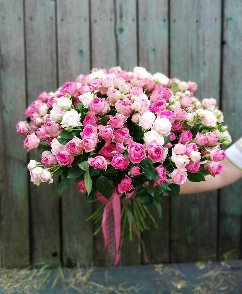 Букет Розовые кустовые розы Натали и Лав Лидия в Ессентукской