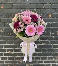 Букет цветов из:  Герберы и Хризантемы в Ессентукской