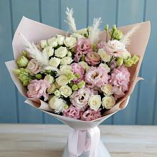 Букет цветов из:  Альстромерии и Розы в Ессентукской